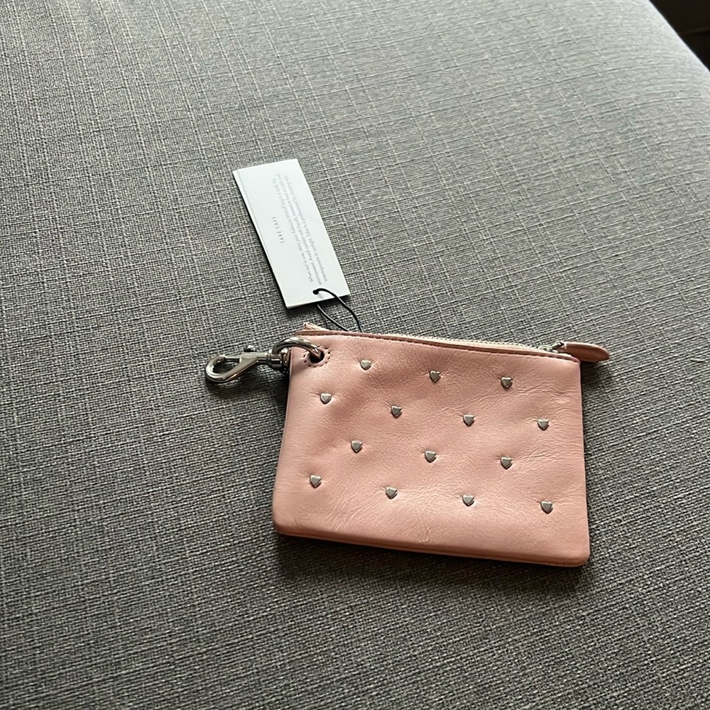 Clip Pouch with heart studs